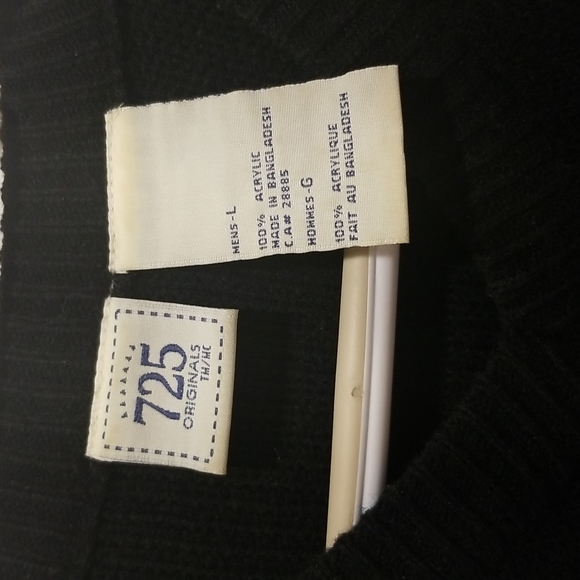 Knit pullover Vneck sweater - Picture 3 of 5